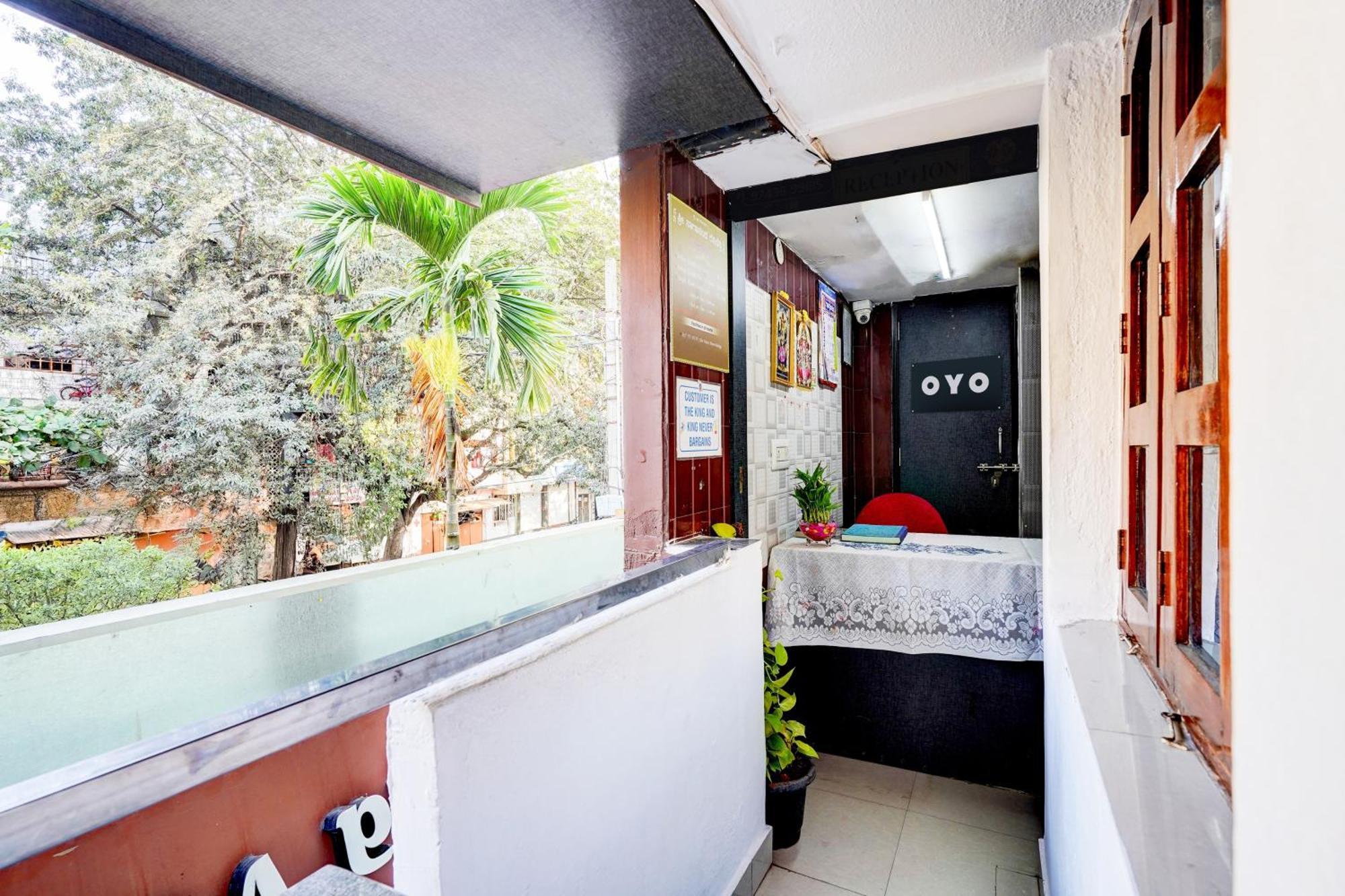 Nagananda Residency Hotell Bangalore Exteriör bild