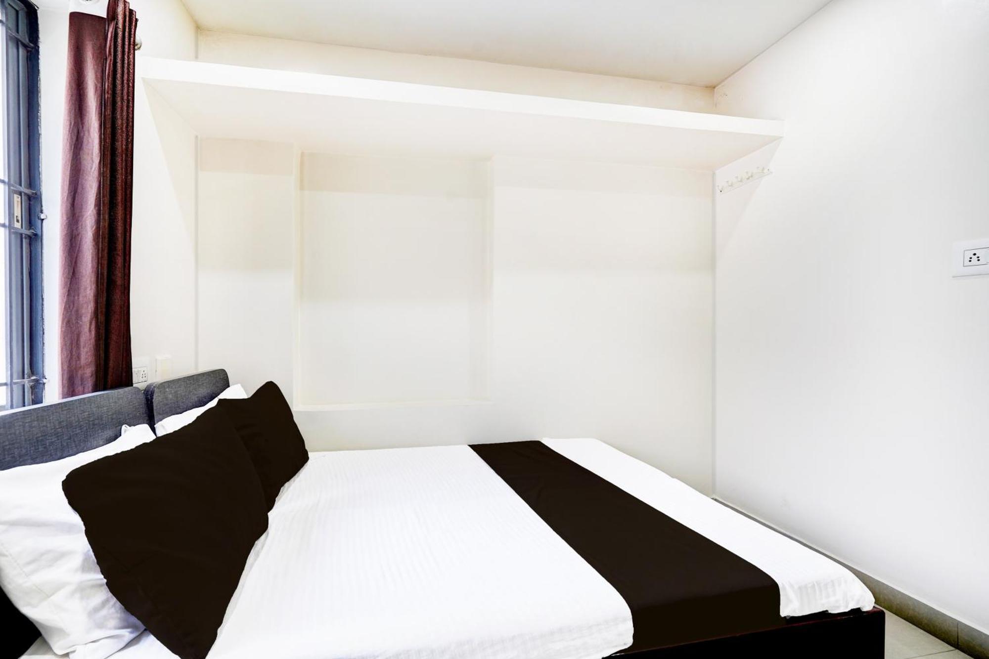Nagananda Residency Hotell Bangalore Exteriör bild